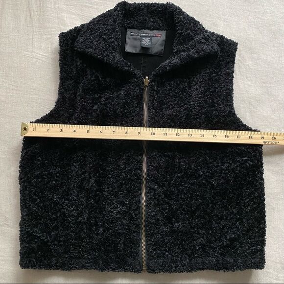NWOT 100% Genuine Leather Reversible Sherpa Vest - Picture 8 of 8